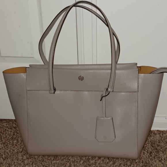 Tory Burch Handbags - TORY BURCH Parker Tote Bag